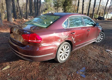 2013 Volkswagen Passat 2.5L Sel z USA, uszkodzony, nr VIN 1VWCP7A39DC053873